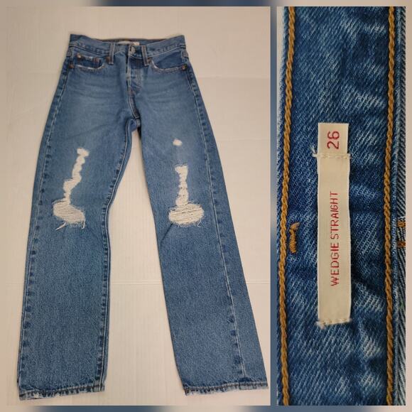 Levis Premium Jean Womens Sz 26 Wedgie Straight High Rise Button Fly Fray Big E - Picture 1 of 13